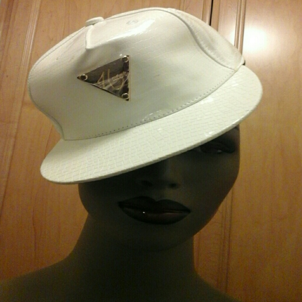 Hat - Picture 2 of 3
